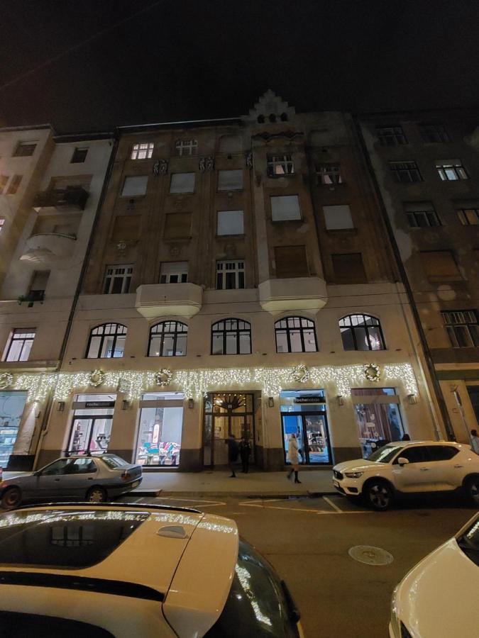 Suzan'S Apartment In The Heart Of בודפשט מראה חיצוני תמונה